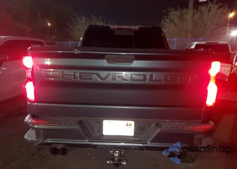 2021 Chevrolet Silverado K1500 Rst z USA, uszkodzony, nr VIN 3GCUYEEL8MG130247